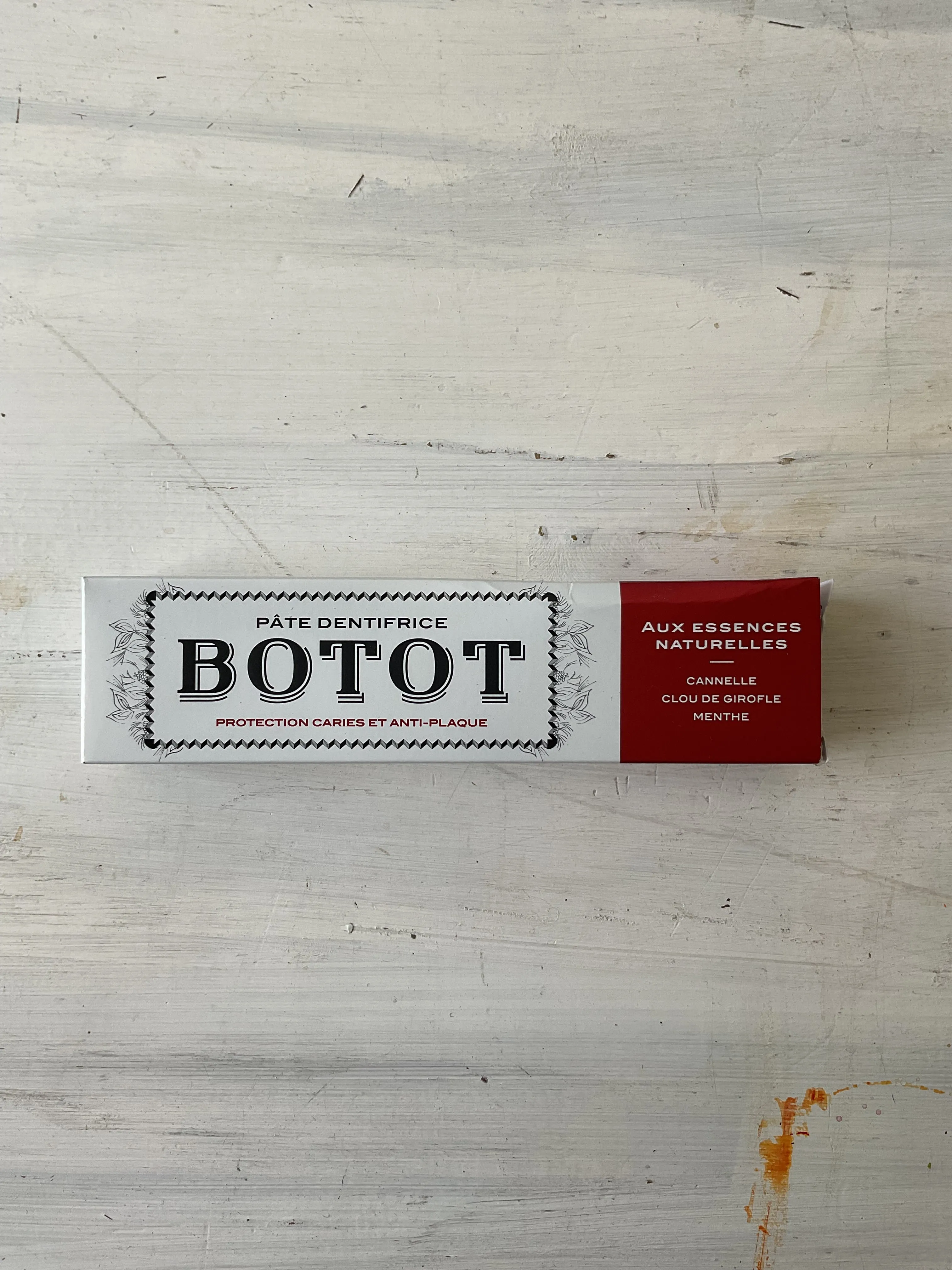 Botot toothpaste