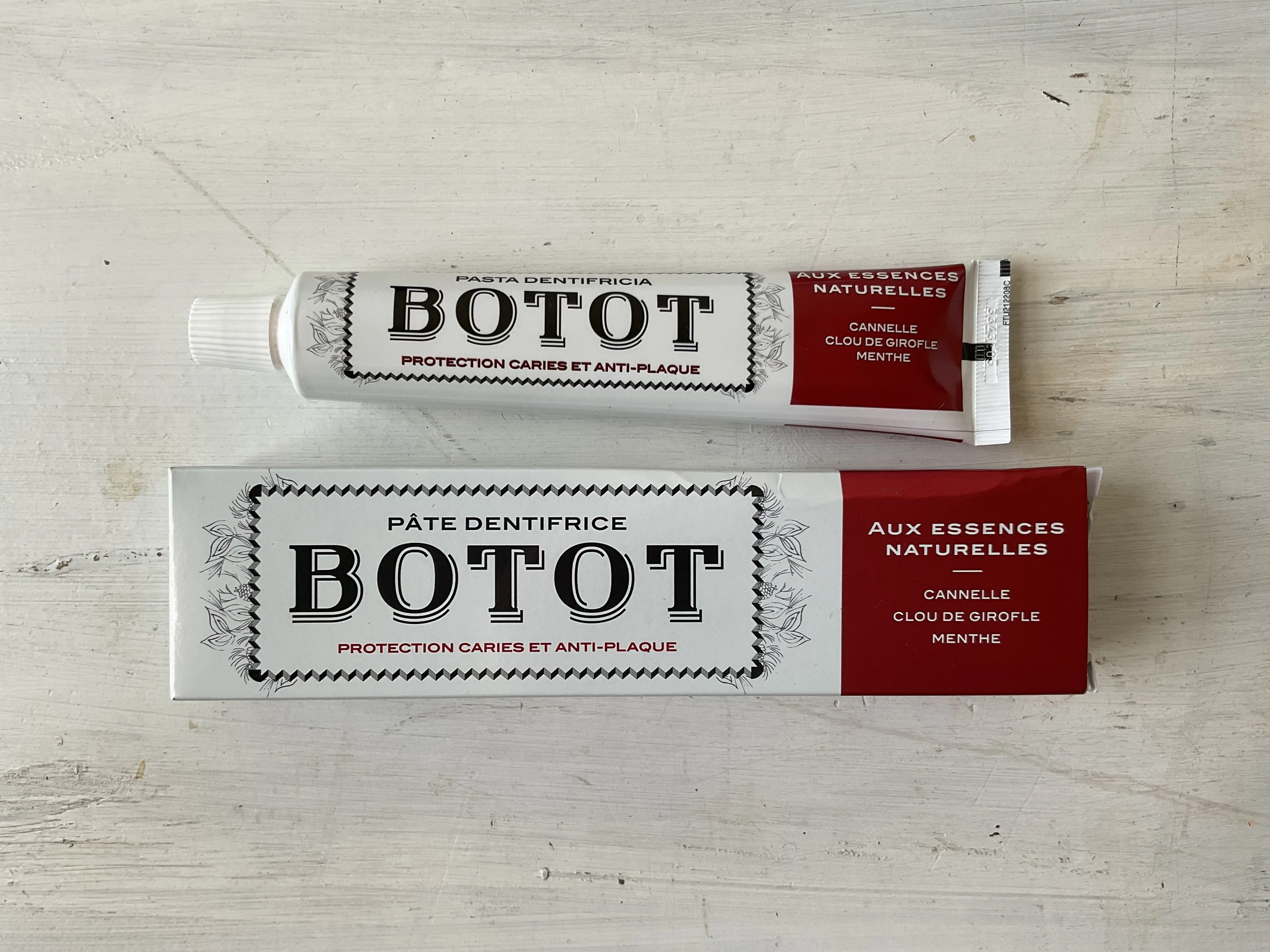 Botot toothpaste